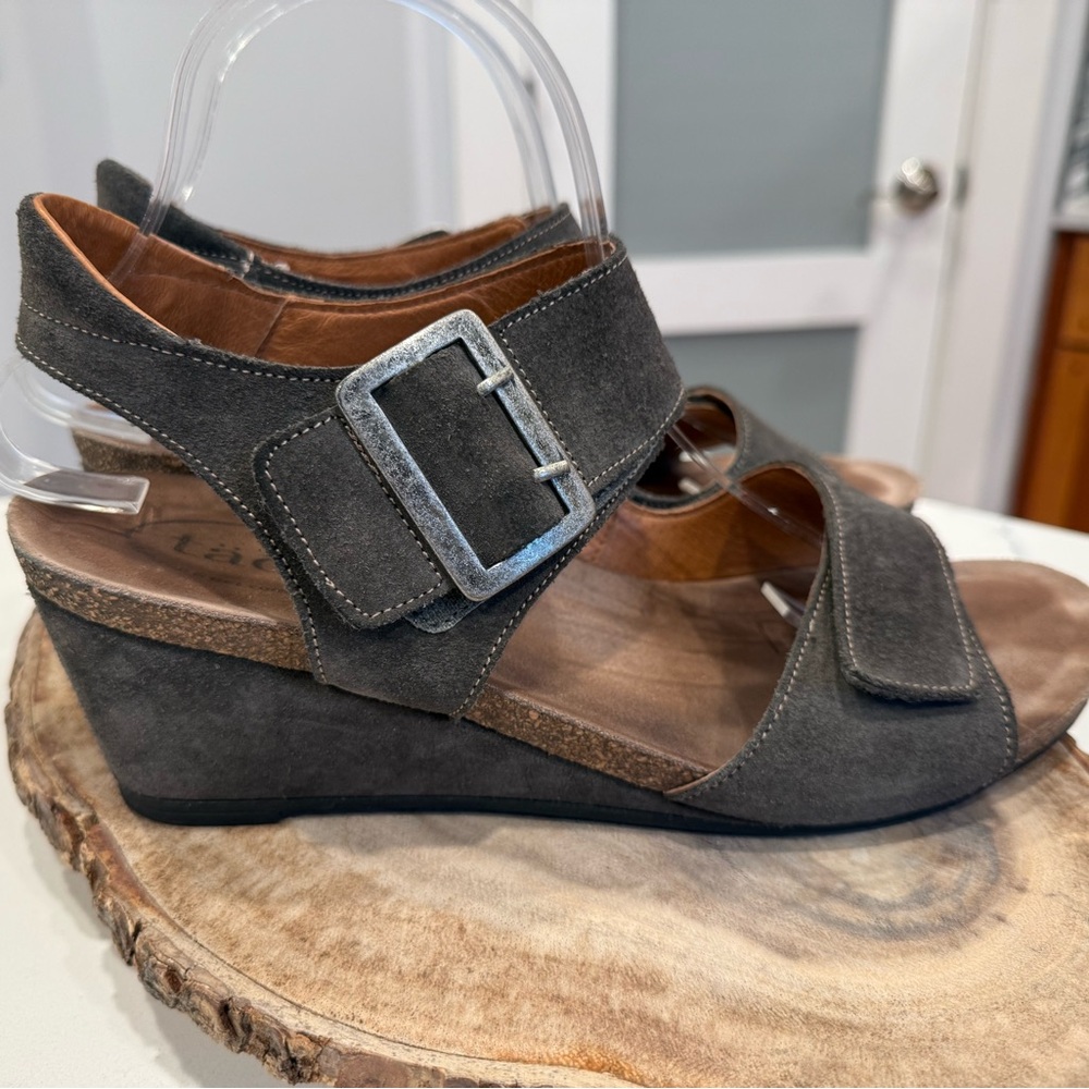 - TAOS Womens "High Society" Gray Suede Wedge Sandal! Size 42